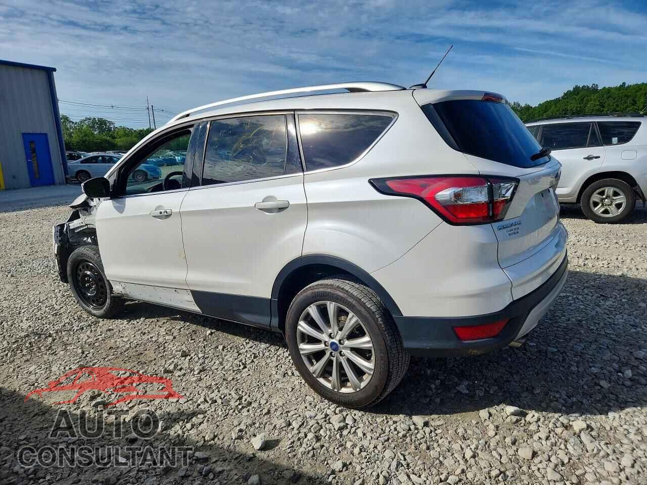 FORD ESCAPE 2017 - 1FMCU9J94HUD98672