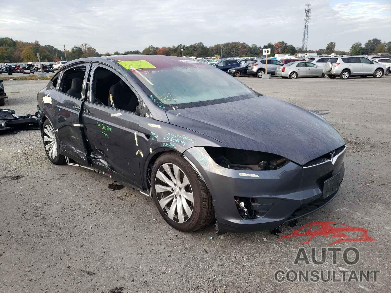 TESLA MODEL X 2019 - 5YJXCBE26KF160433