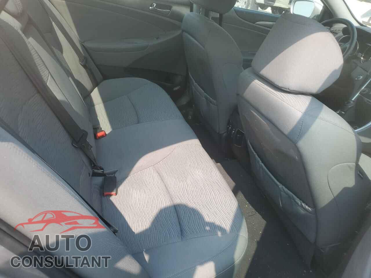 HYUNDAI SONATA 2011 - KMHEC4A48BA004599
