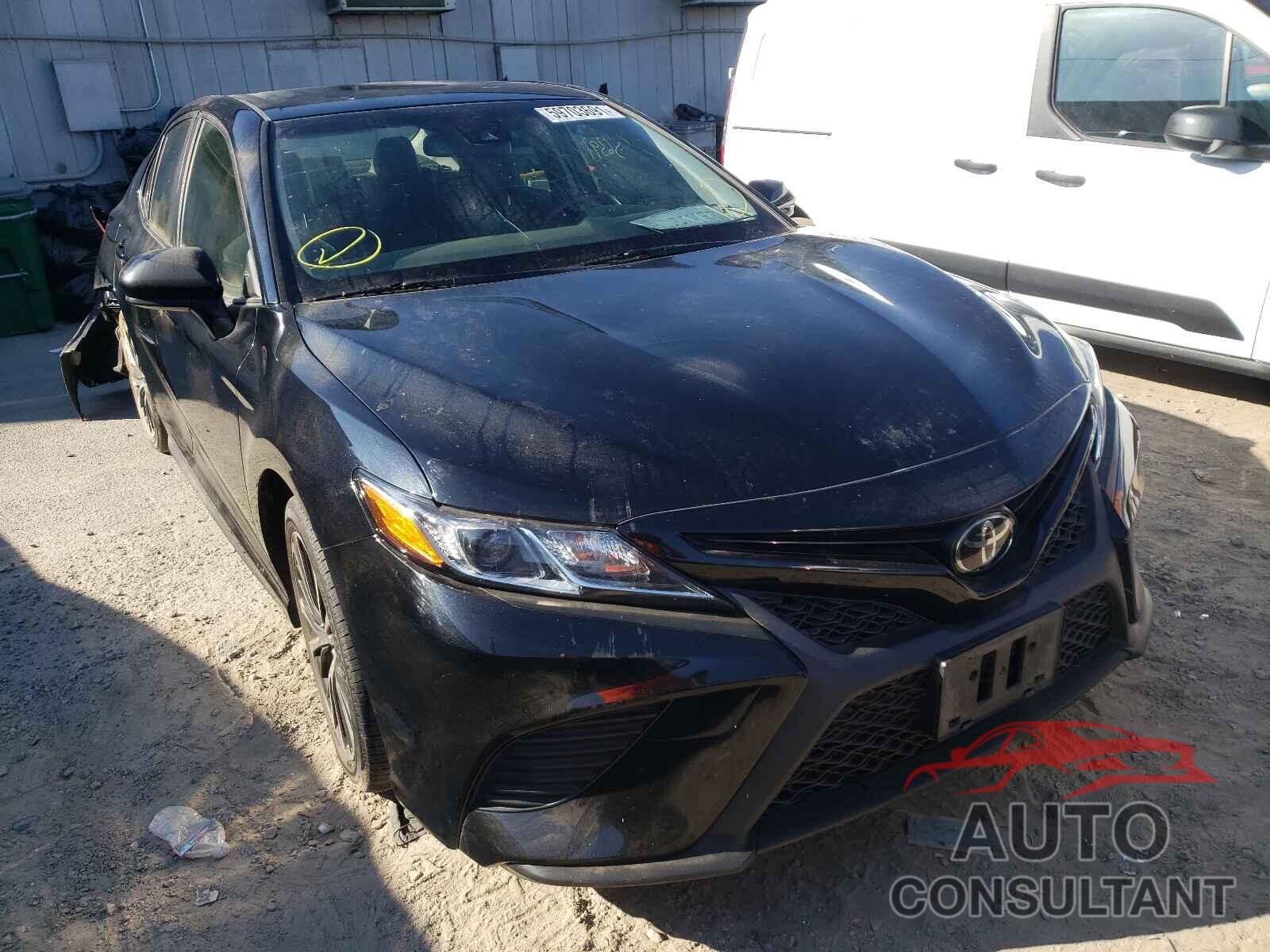 TOYOTA CAMRY 2018 - JTNB11HK0J3069672