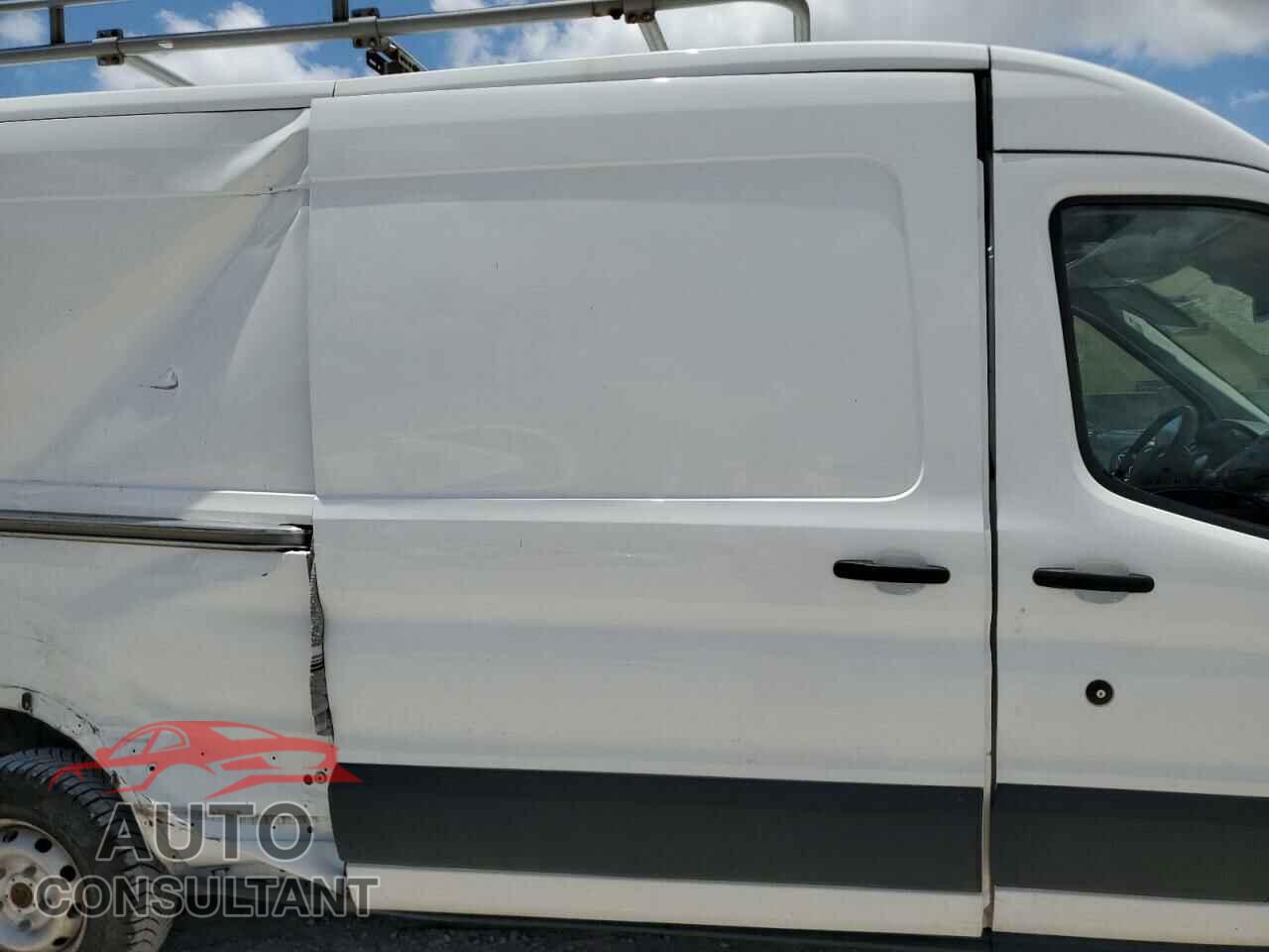 FORD TRANSIT 2019 - 1FTYR2CM0KKA66221