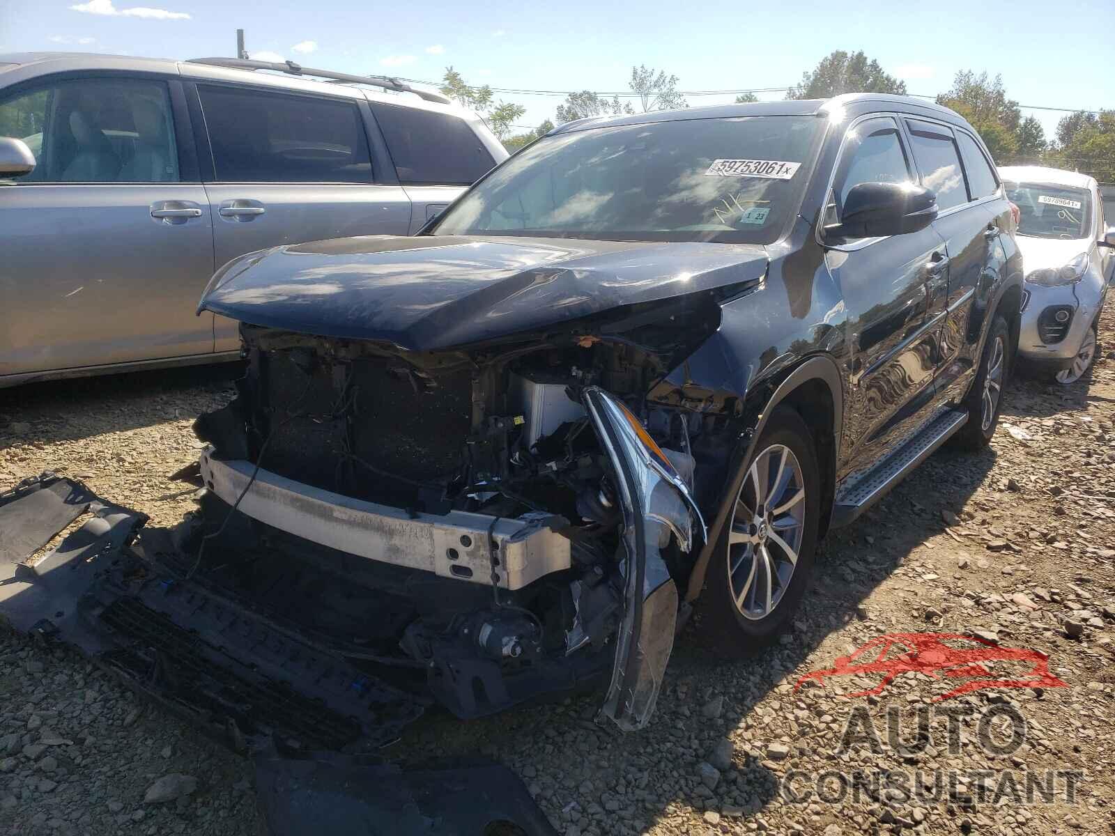 TOYOTA HIGHLANDER 2018 - 5TDJZRFHXJS528364