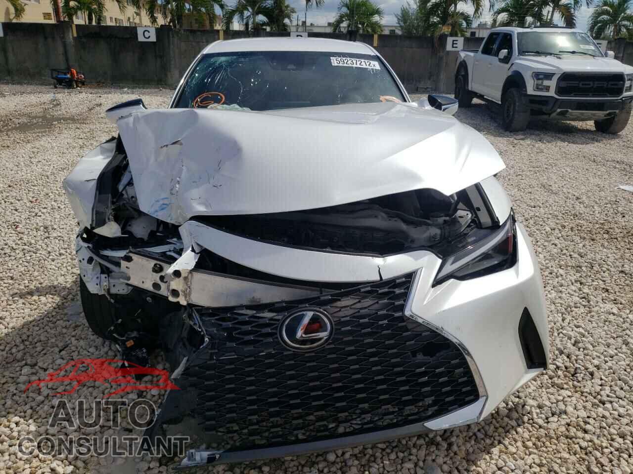 LEXUS IS 2021 - JTHAA1D21M5113417