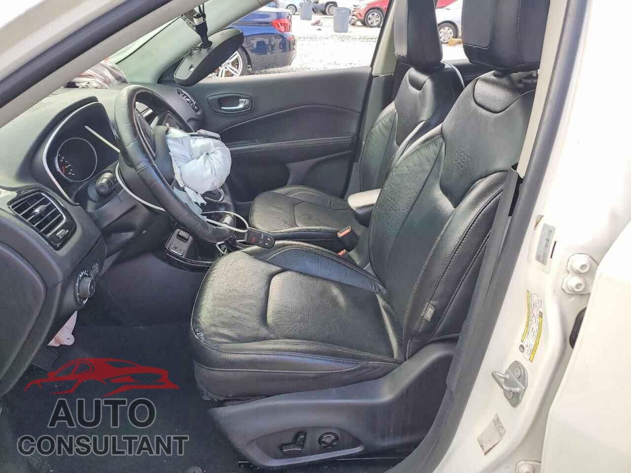 JEEP COMPASS 2021 - 3C4NJCCB7MT573665