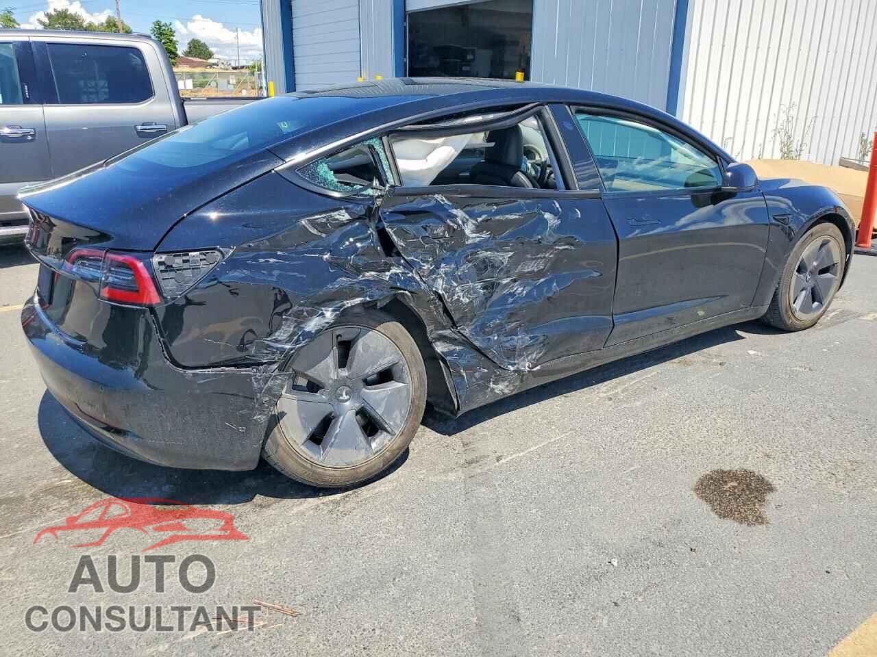 TESLA MODEL 3 2021 - 5YJ3E1EA4MF047674