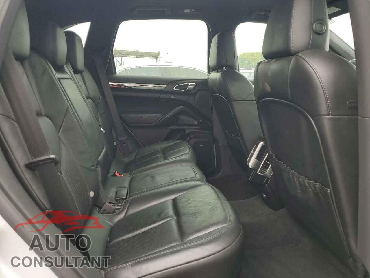 PORSCHE CAYENNE 2013 - WP1AF2A24DLA43029