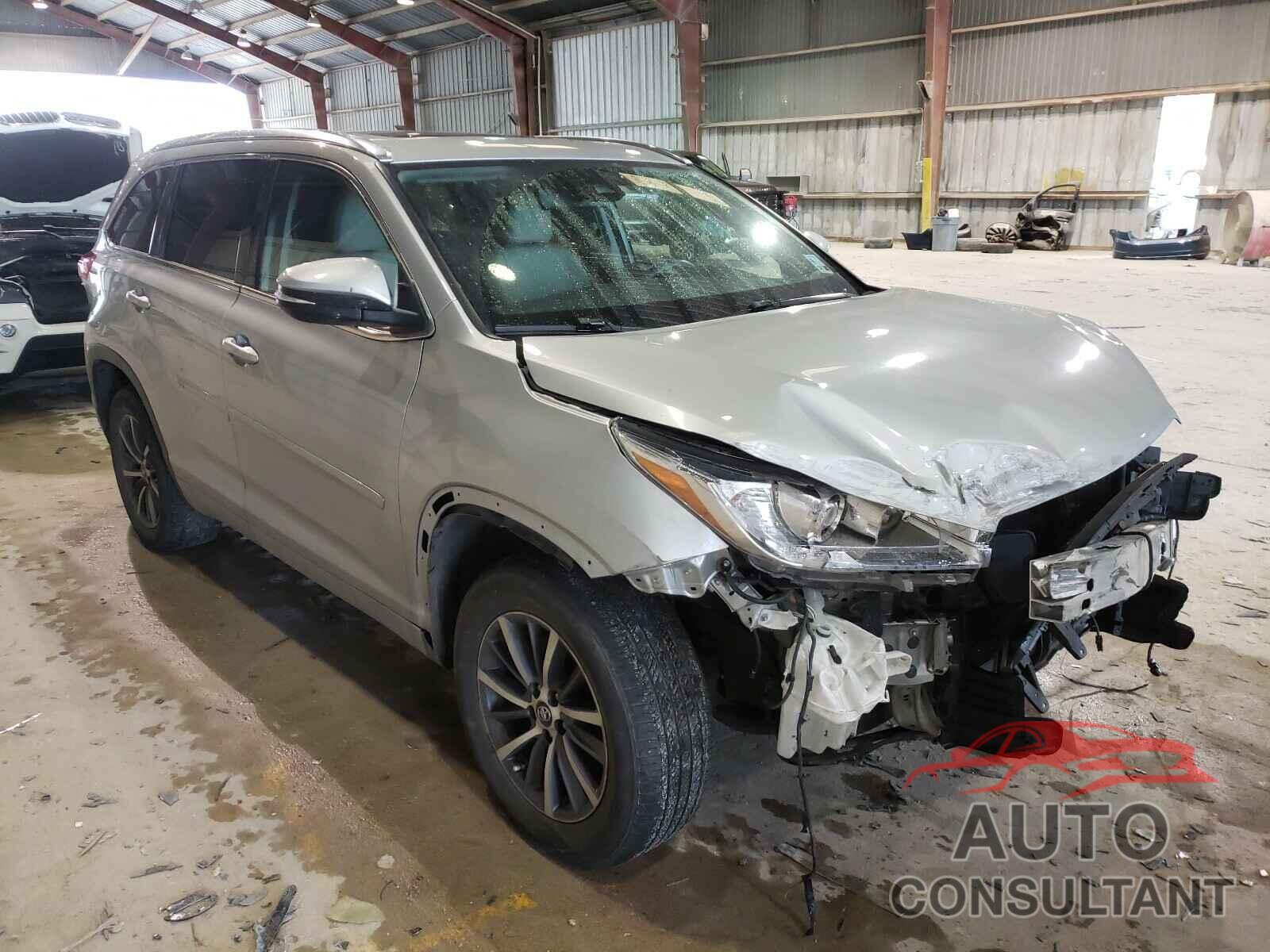 TOYOTA HIGHLANDER 2017 - 5TDKZRFH8HS515384