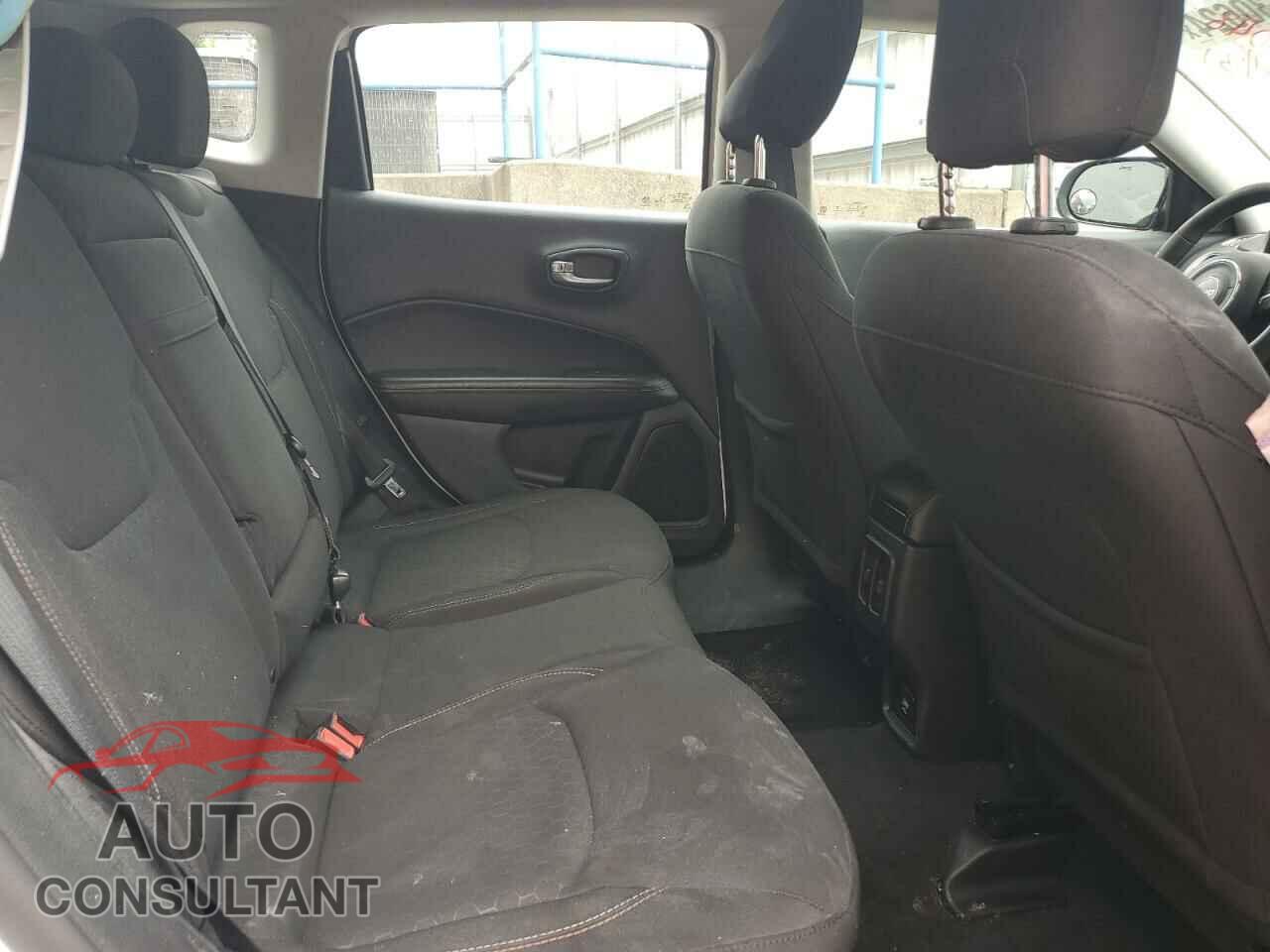 JEEP COMPASS 2017 - 3C4NJCAB6HT661048