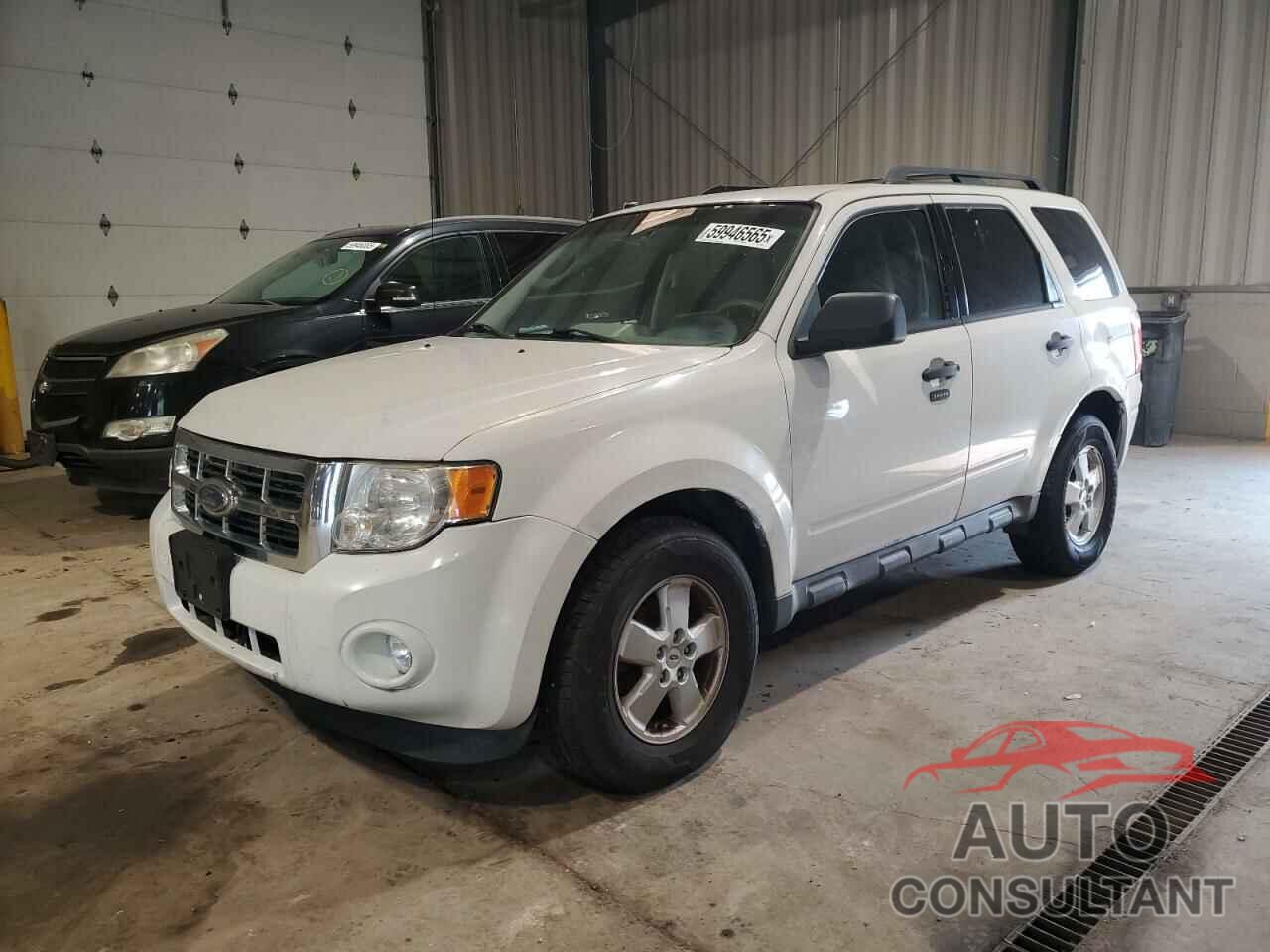 FORD ESCAPE 2010 - 1FMCU9DG8AKA39787