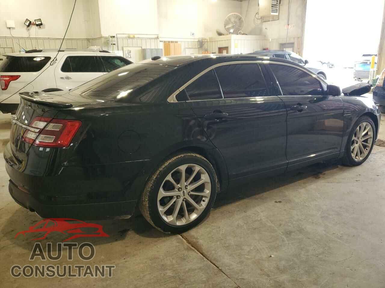FORD TAURUS 2015 - 1FAHP2F82FG209222
