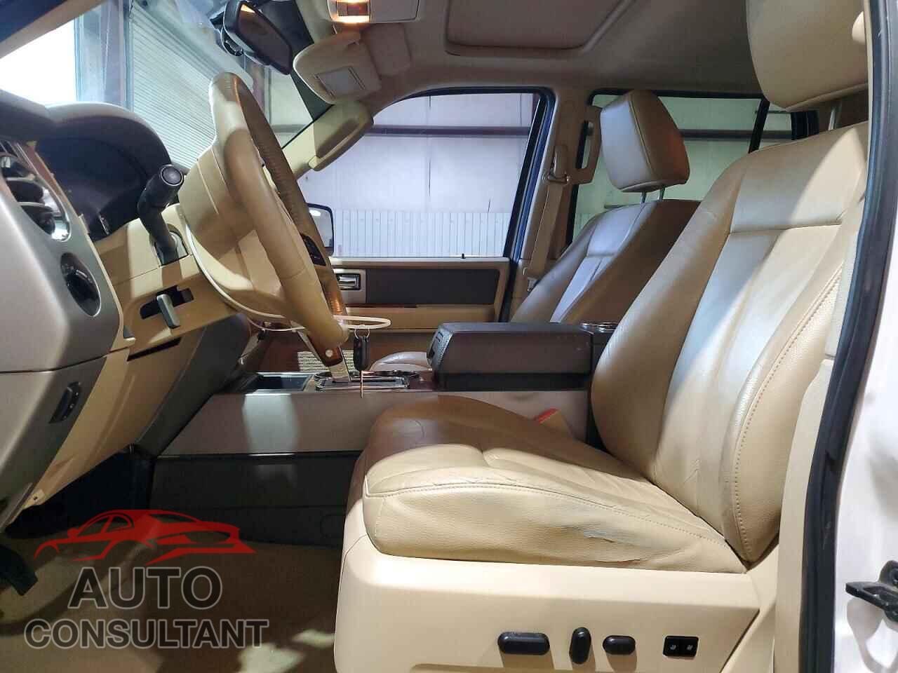 FORD EXPEDITION 2010 - 1FMJU1H52AEB48035