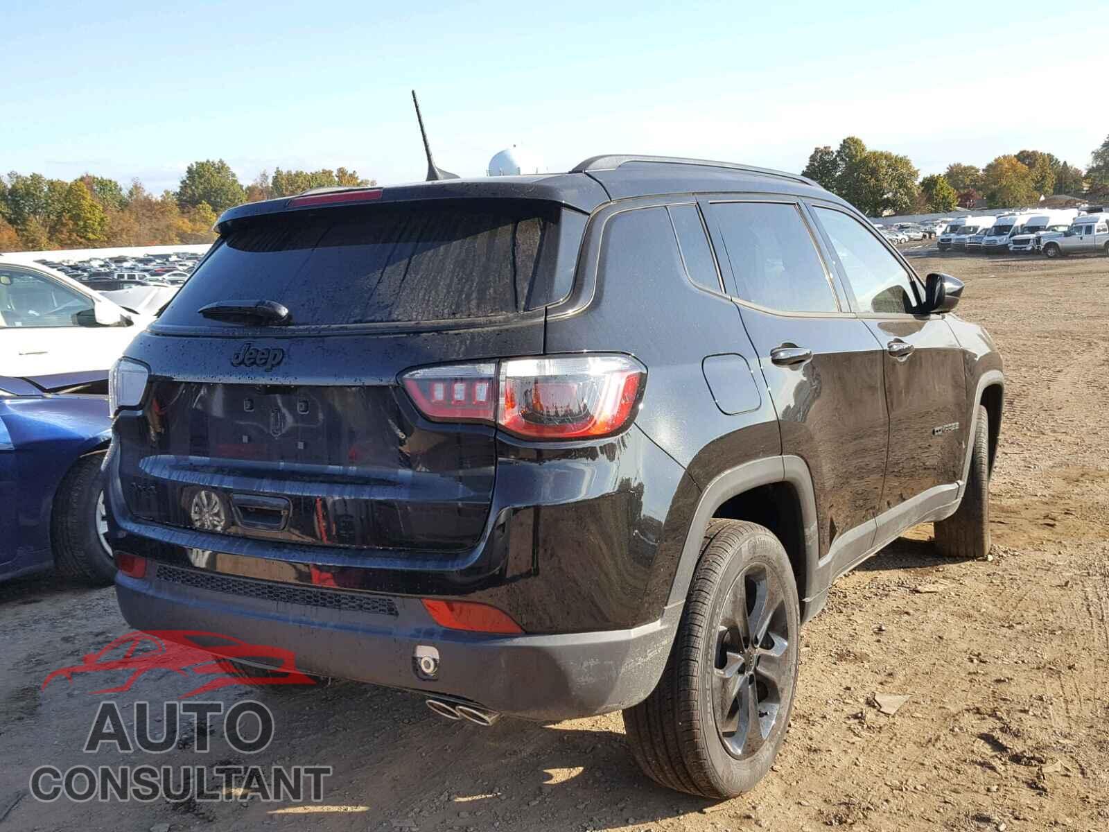 JEEP COMPASS LA 2018 - 3C4NJDBB2JT395859