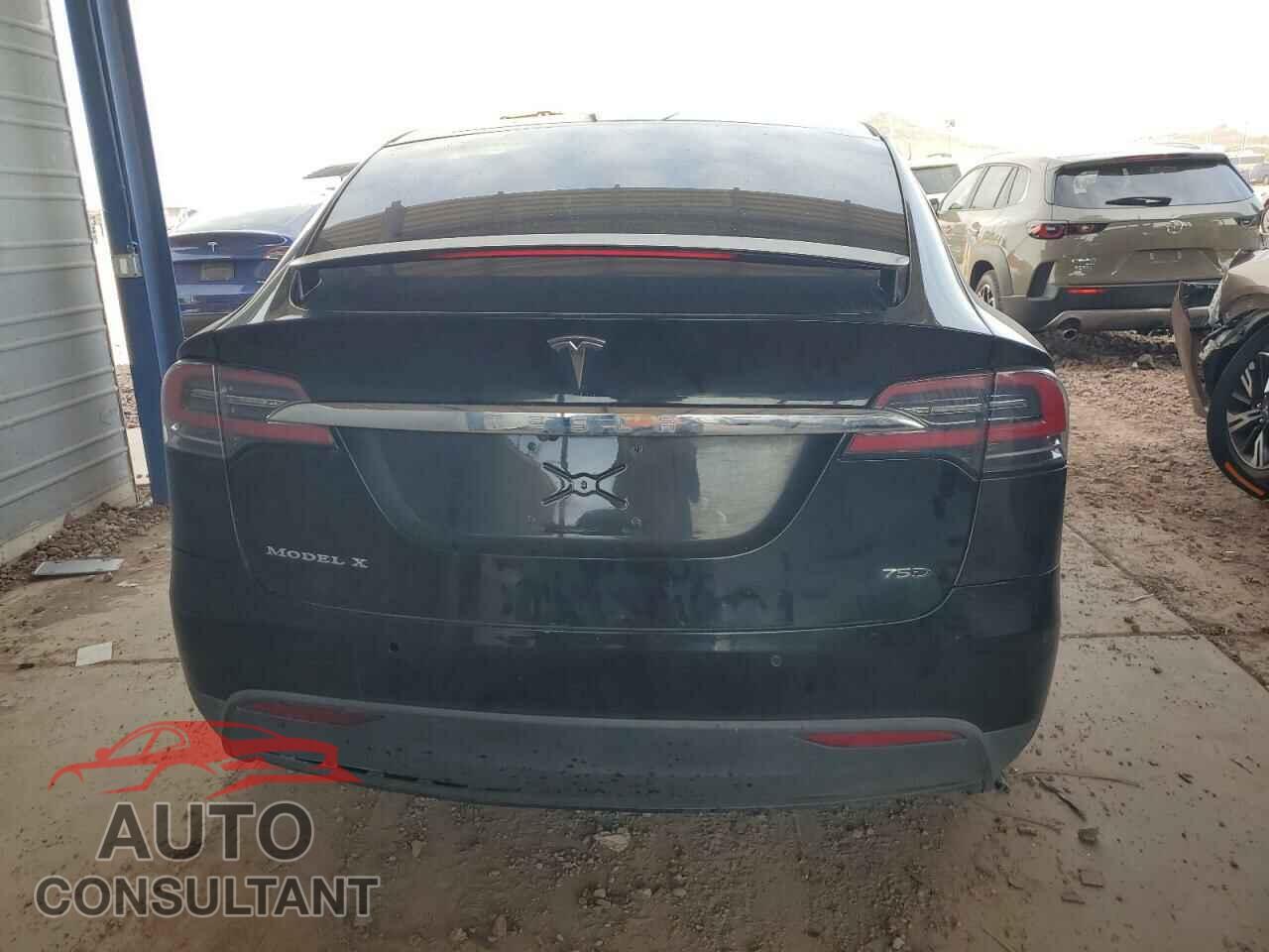 TESLA MODEL X 2016 - 5YJXCBE21GF018126