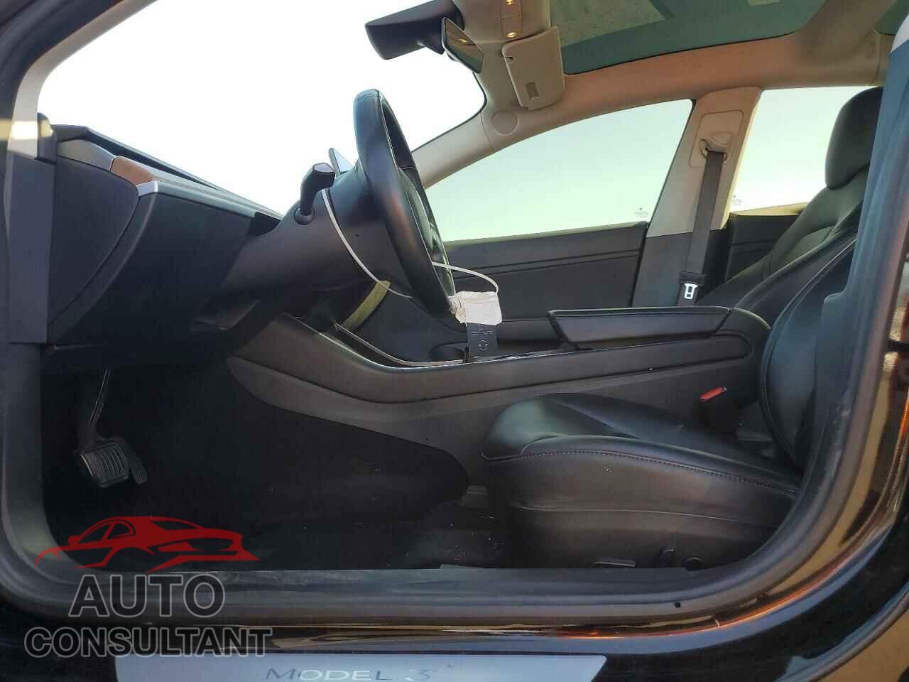 TESLA MODEL 3 2018 - 5YJ3E1EA8JF071049