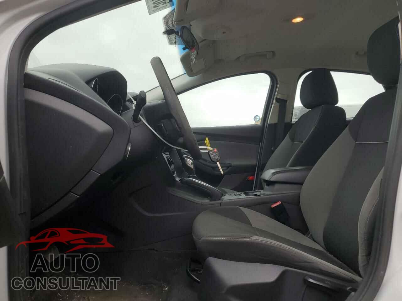 FORD FOCUS 2013 - 1FADP3F2XDL287588