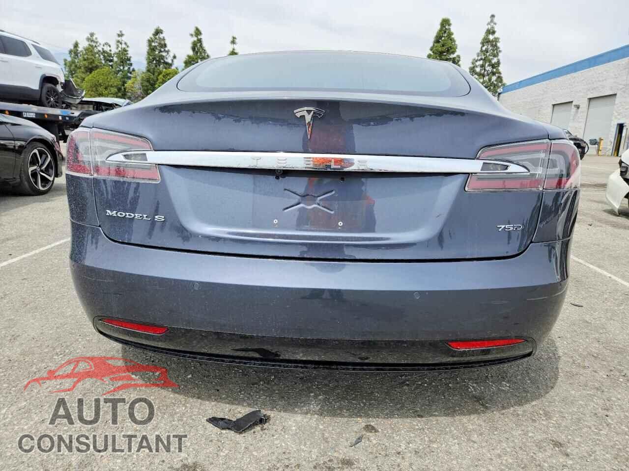 TESLA MODEL S 2018 - 5YJSA1E21JF262702