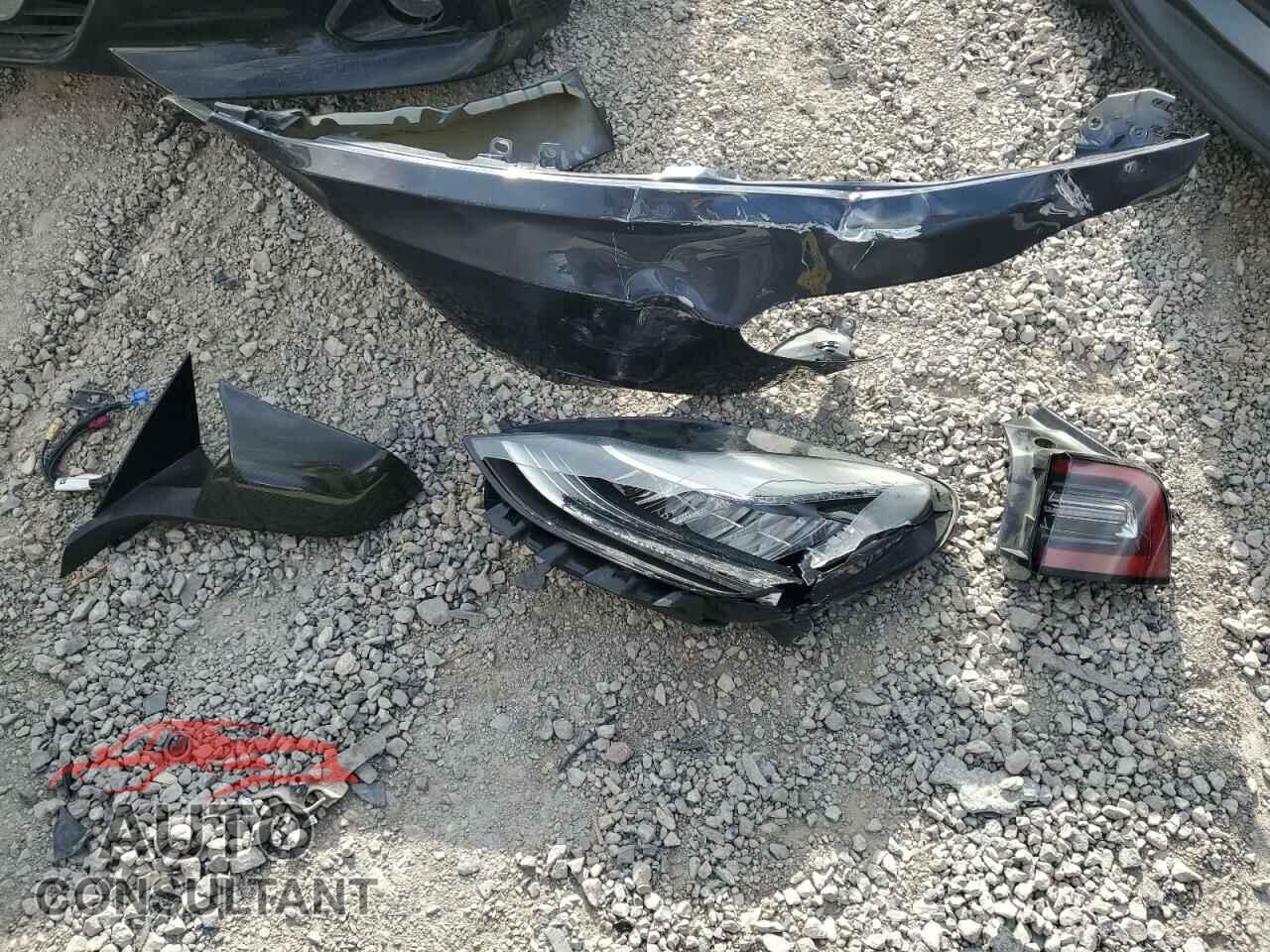 TESLA MODEL 3 2018 - 5YJ3E1EA4JF110168