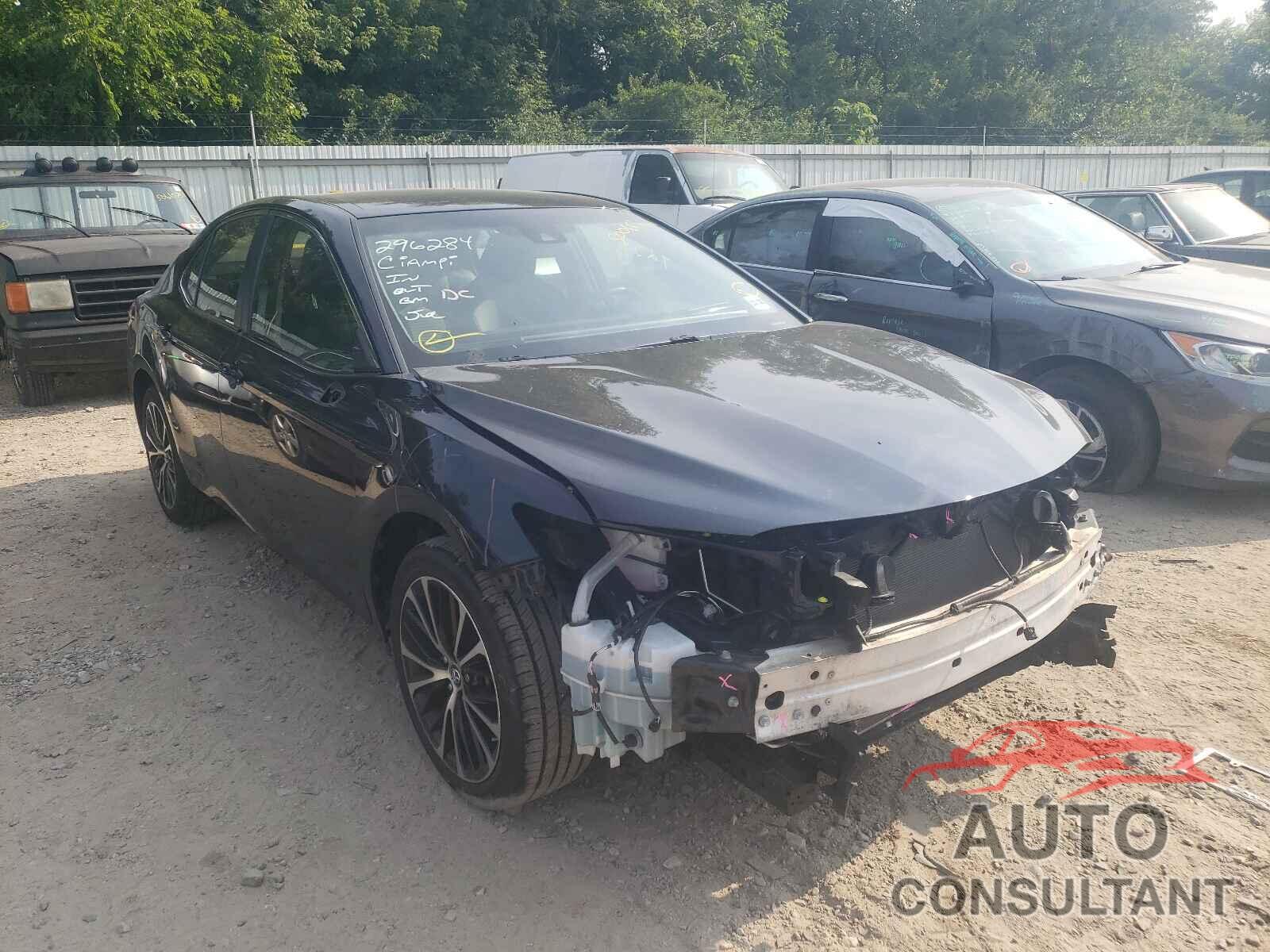 TOYOTA CAMRY 2018 - JTNB11HK9J3042468