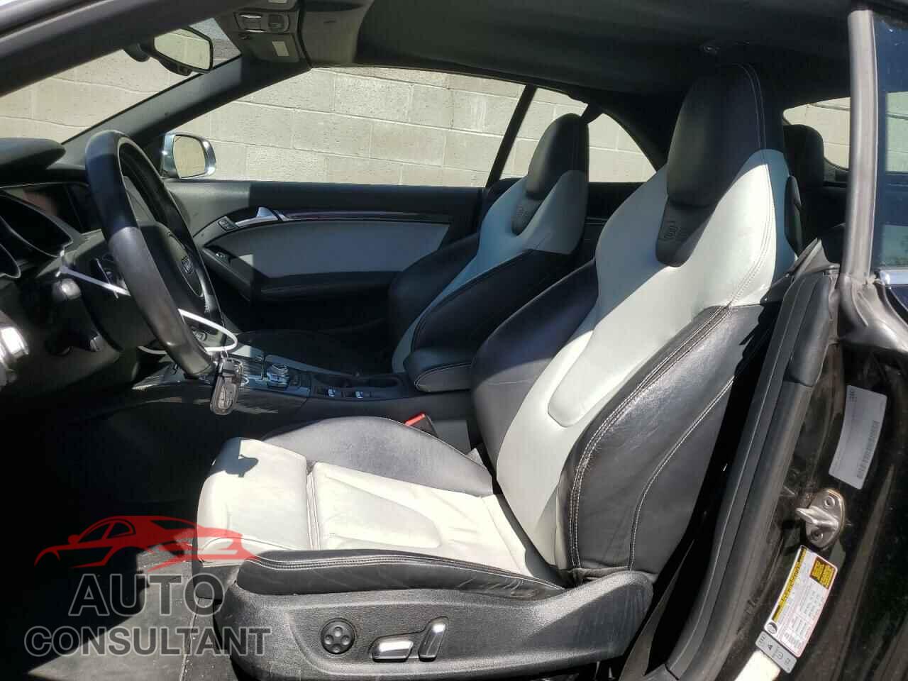 AUDI S5/RS5 2013 - WAUCGAFH7DN014012