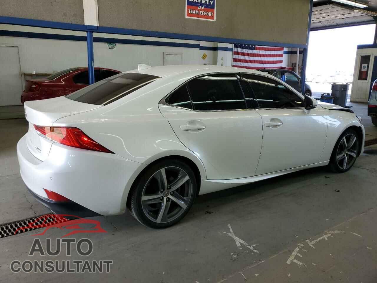 LEXUS IS 2017 - JTHCM1D28H5017130