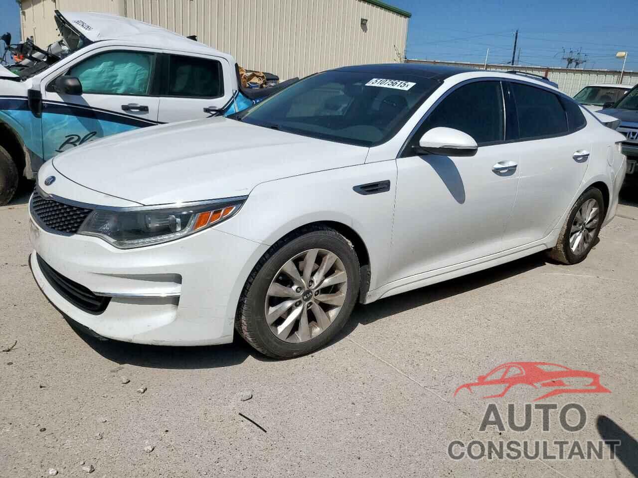 KIA OPTIMA 2018 - 5XXGU4L33JG223875