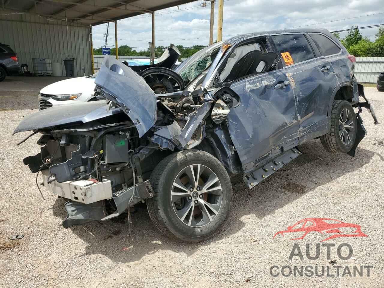 TOYOTA HIGHLANDER 2018 - 5TDZZRFH6JS269715