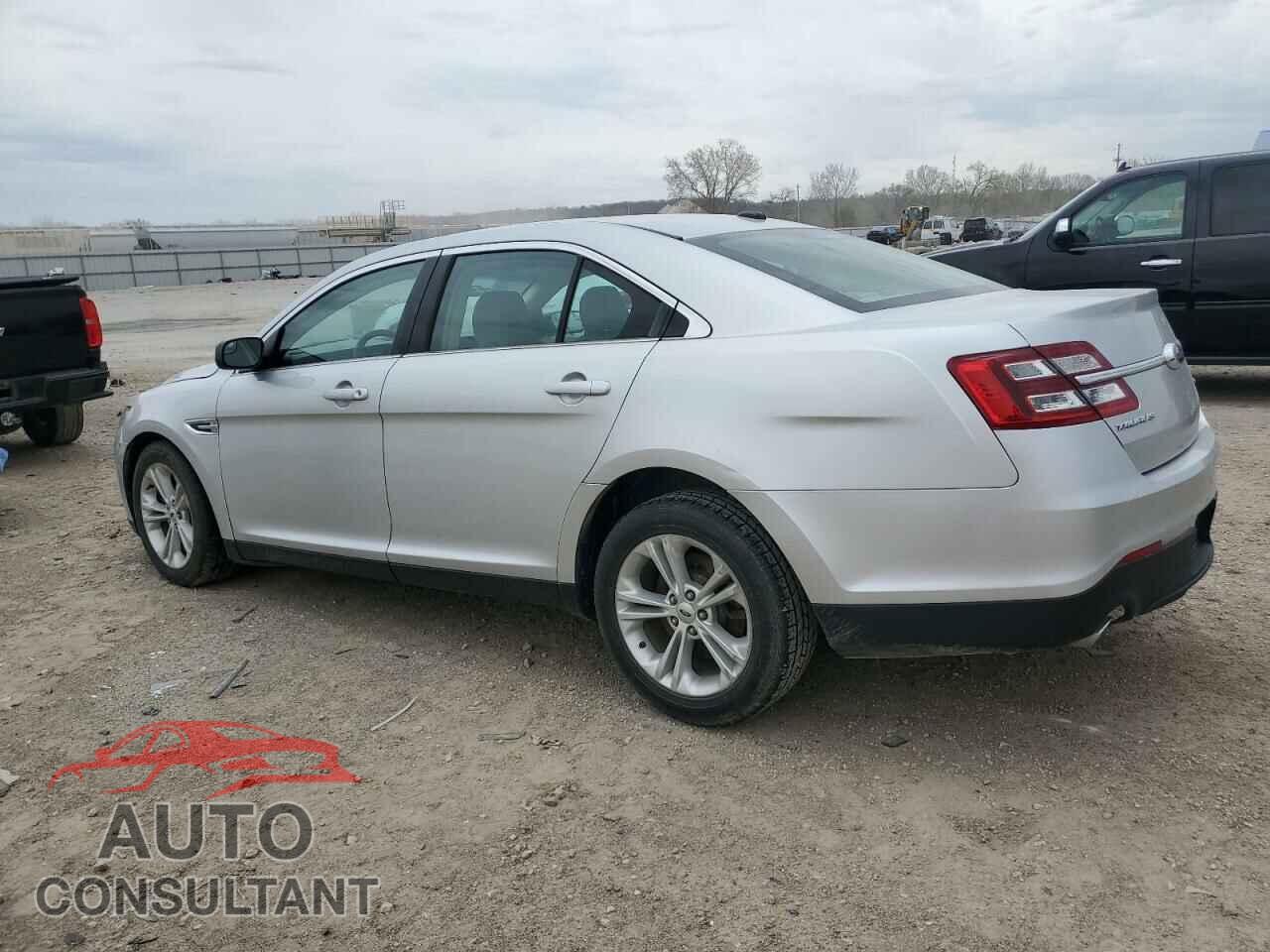 FORD TAURUS 2017 - 1FAHP2D87HG133437