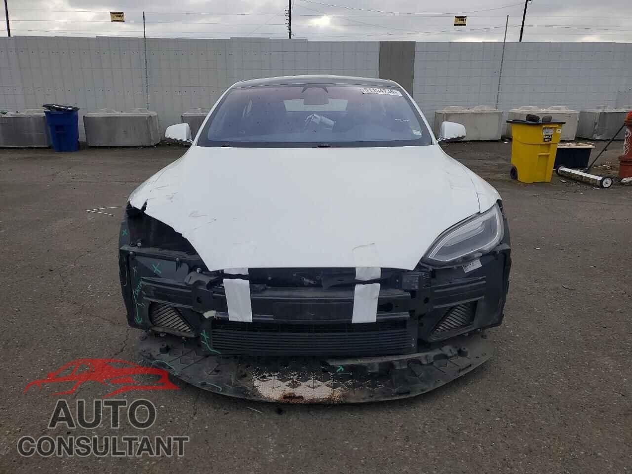 TESLA MODEL S 2017 - 5YJSA1E20HF215266