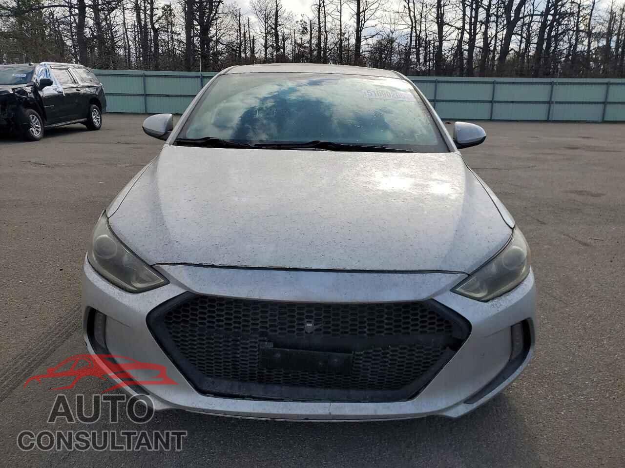 HYUNDAI ELANTRA 2018 - 5NPD84LF4JH257488