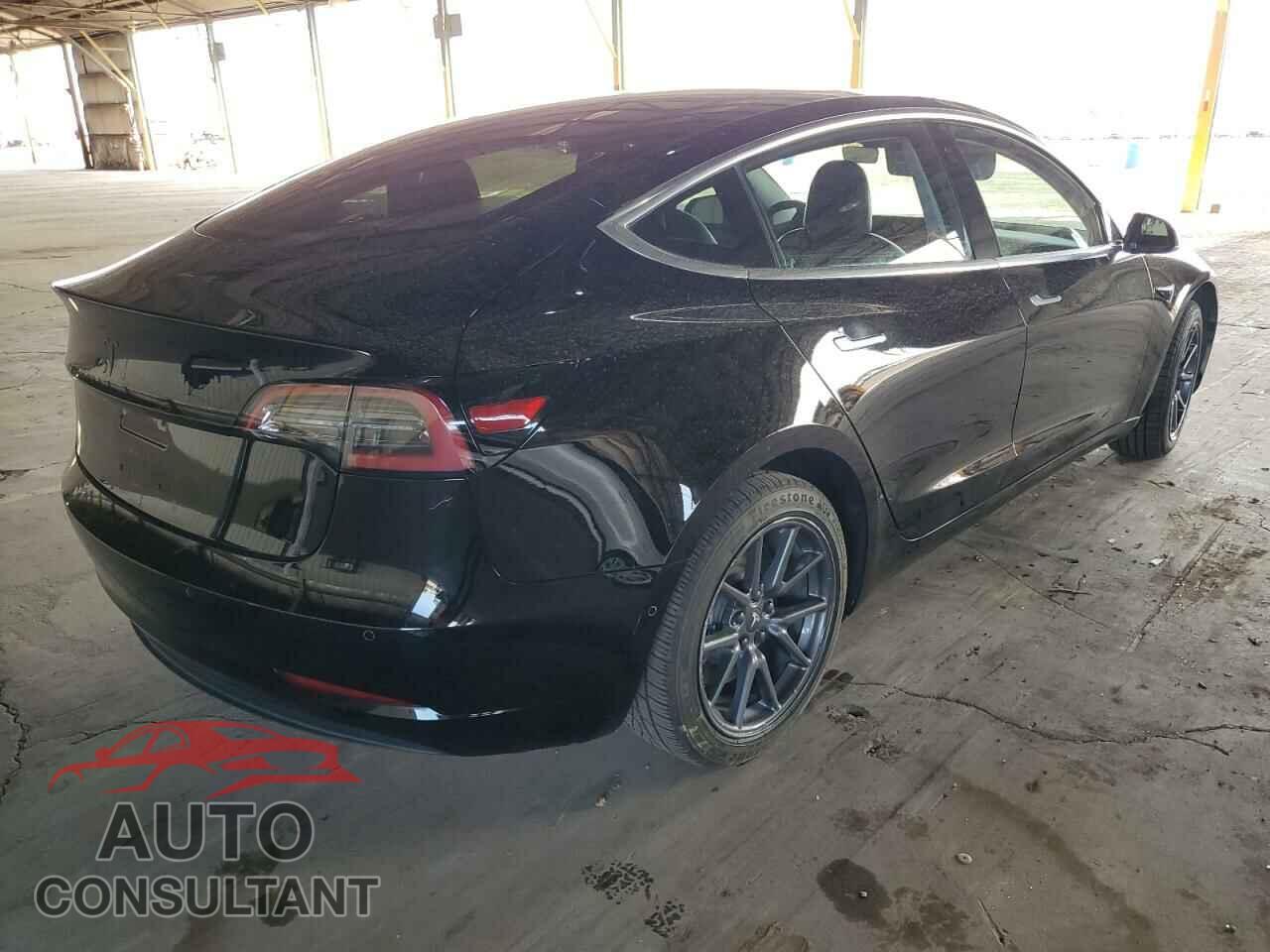 TESLA MODEL 3 2018 - 5YJ3E1EA6JF011383