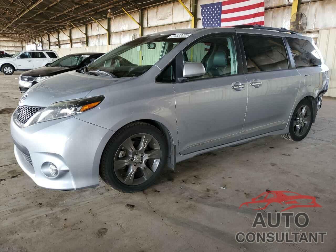 TOYOTA SIENNA 2015 - 5TDXK3DC6FS645904