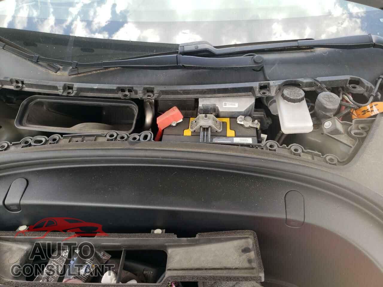 TESLA MODEL 3 2018 - 5YJ3E1EA3JF037357