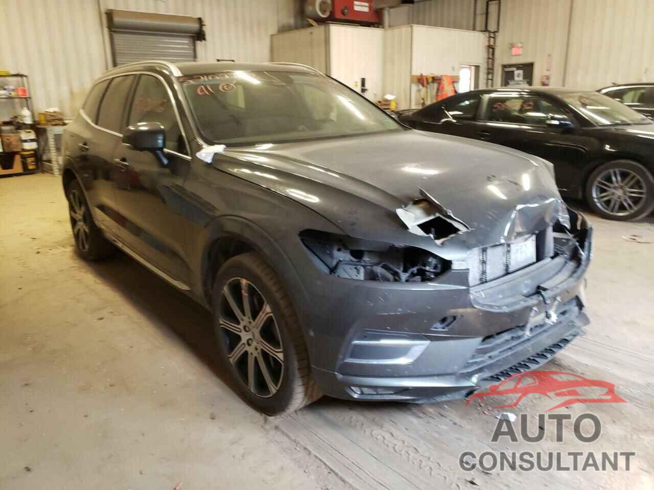 VOLVO XC60 2018 - YV4A22RL9J1041923