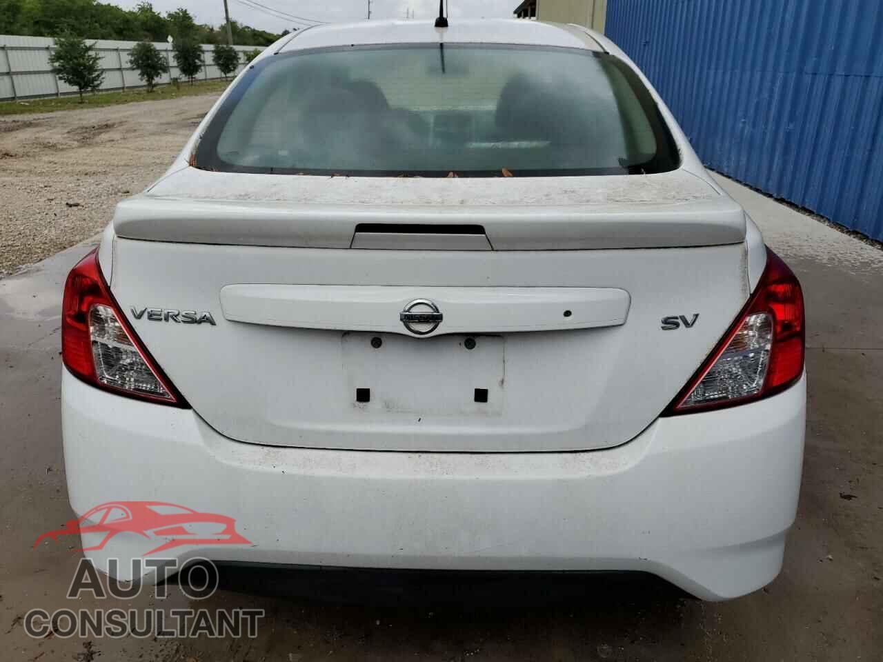 NISSAN VERSA 2017 - 3N1CN7AP3HL876792