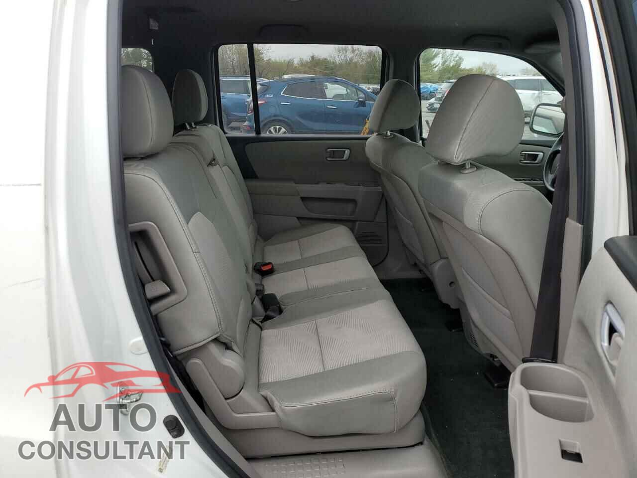 HONDA PILOT 2013 - 5FNYF4H23DB074874