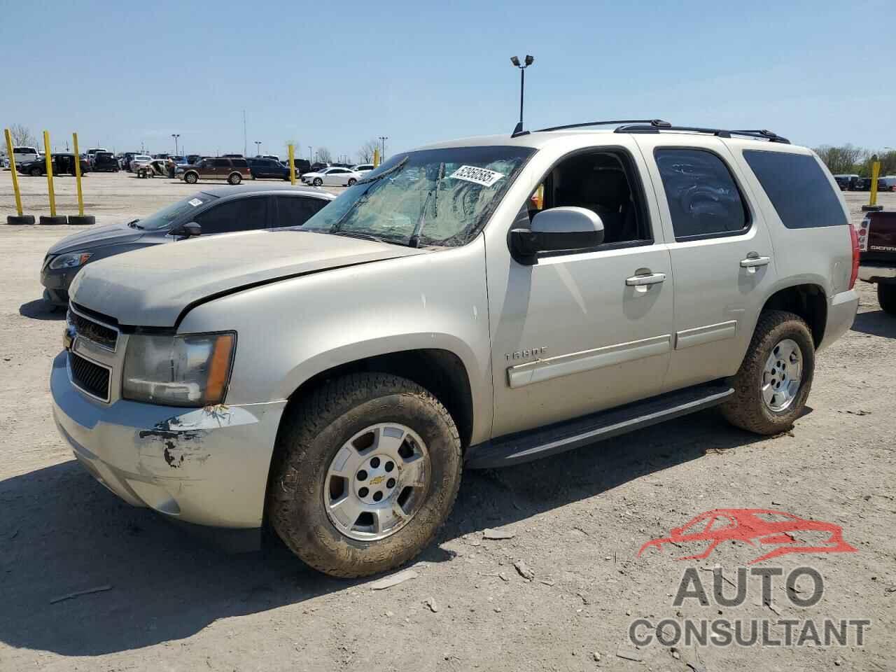 CHEVROLET TAHOE 2013 - 1GNSKAE03DR180925