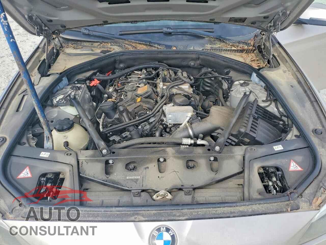 BMW 5 SERIES 2014 - WBA5A5C51ED500155