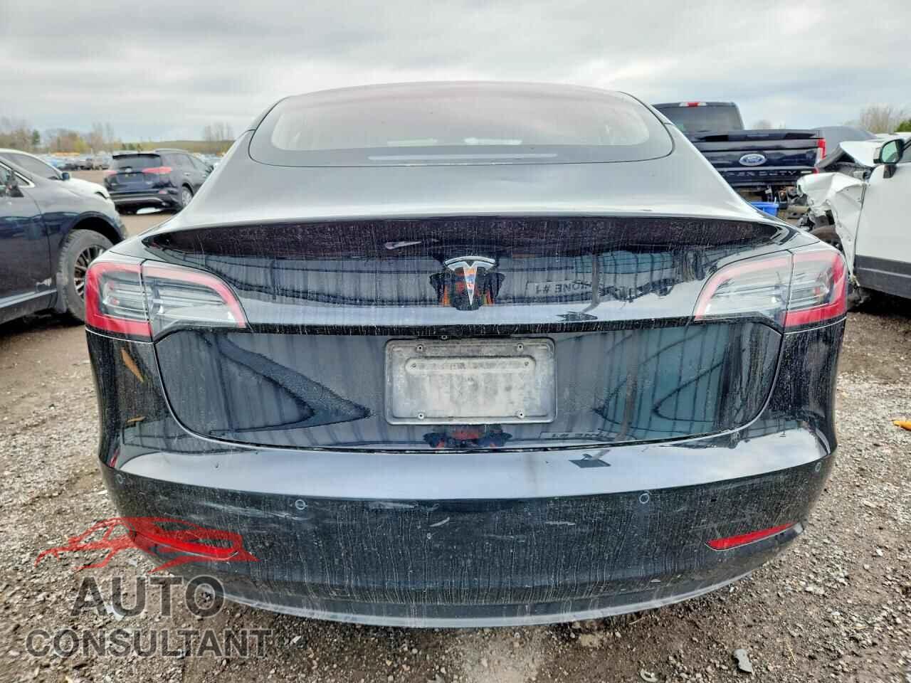 TESLA MODEL 3 2019 - 5YJ3E1EB2KF214135