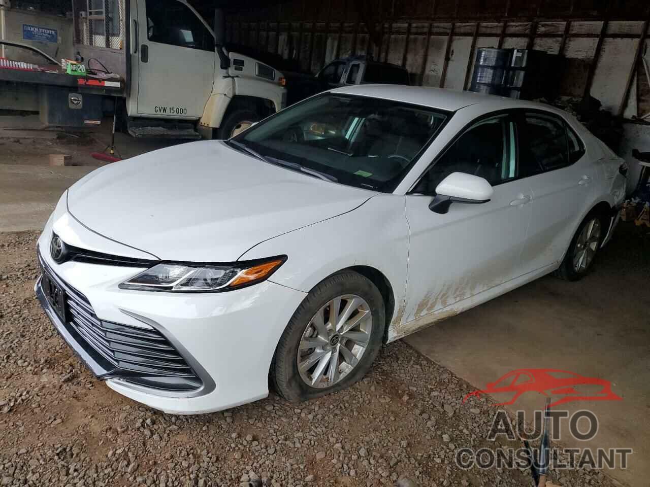 TOYOTA CAMRY 2024 - 4T1C11AK3RU219374
