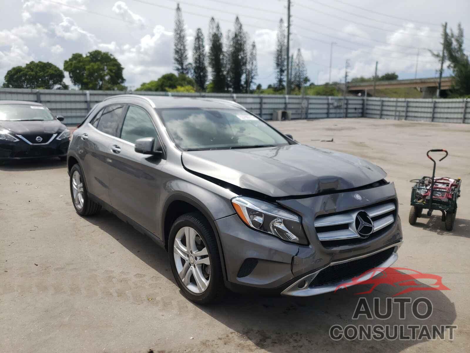 MERCEDES-BENZ GLA-CLASS 2016 - WDCTG4EB8GJ211701