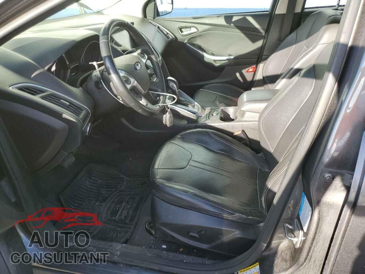 FORD FOCUS 2012 - 1FAHP3N21CL302058