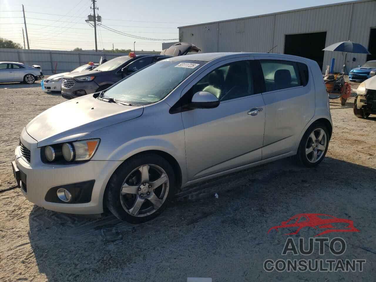 CHEVROLET SONIC 2012 - 1G1JE6SH4C4101608