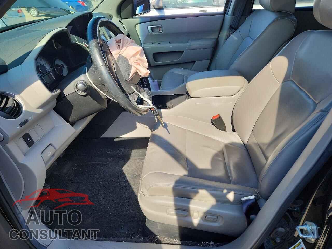 HONDA PILOT 2012 - 5FNYF3H57CB015801