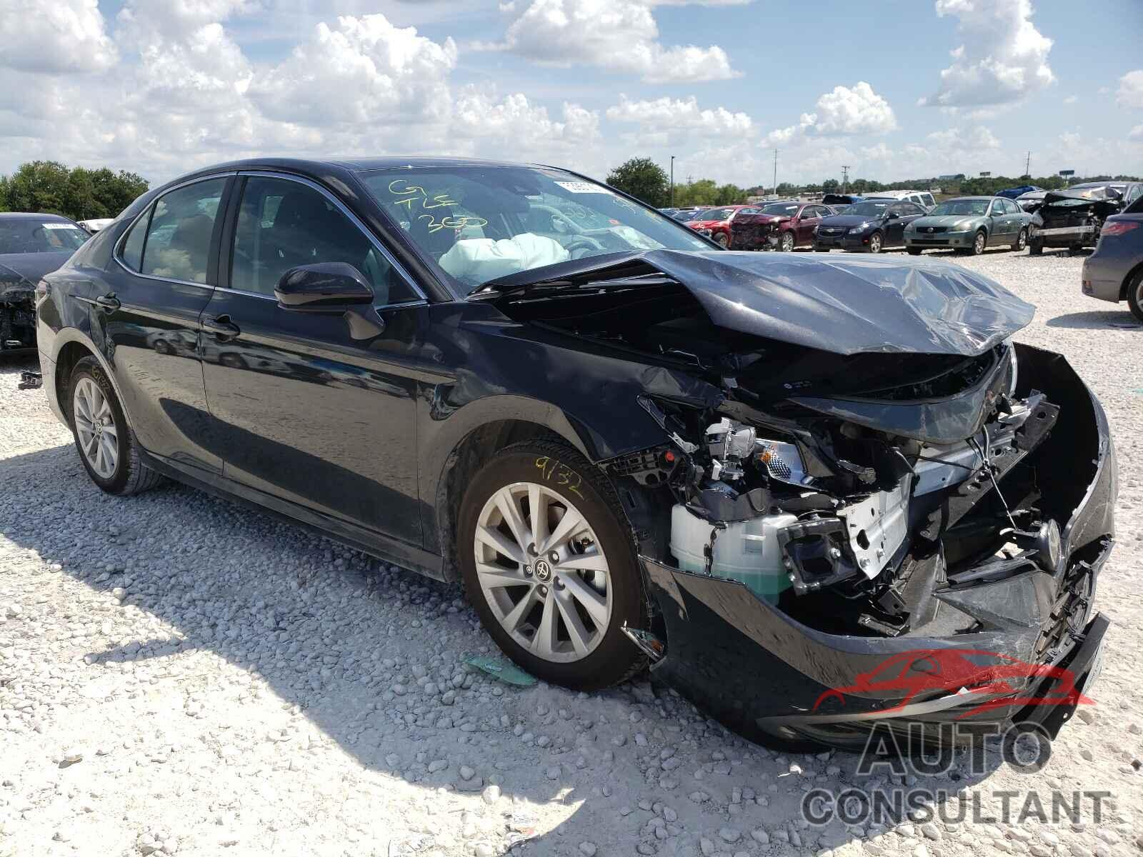 TOYOTA CAMRY 2021 - 4T1C11AK8MU572198