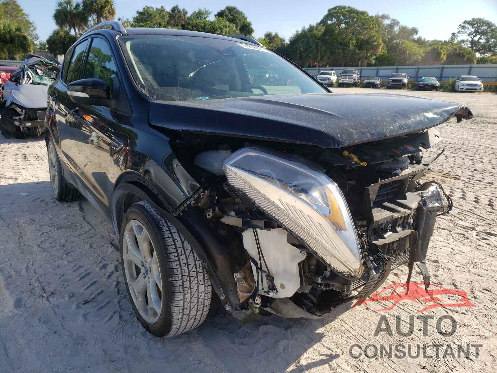 FORD ESCAPE 2017 - 1FMCU0JD2HUE02184