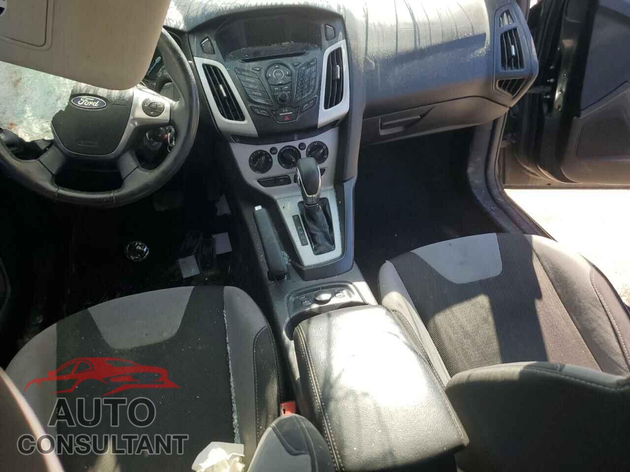 FORD FOCUS 2014 - 1FADP3F29EL178475