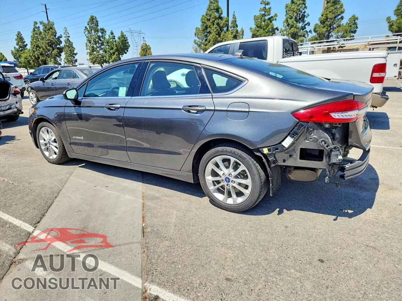 FORD FUSION 2019 - 3FA6P0LU6KR200099