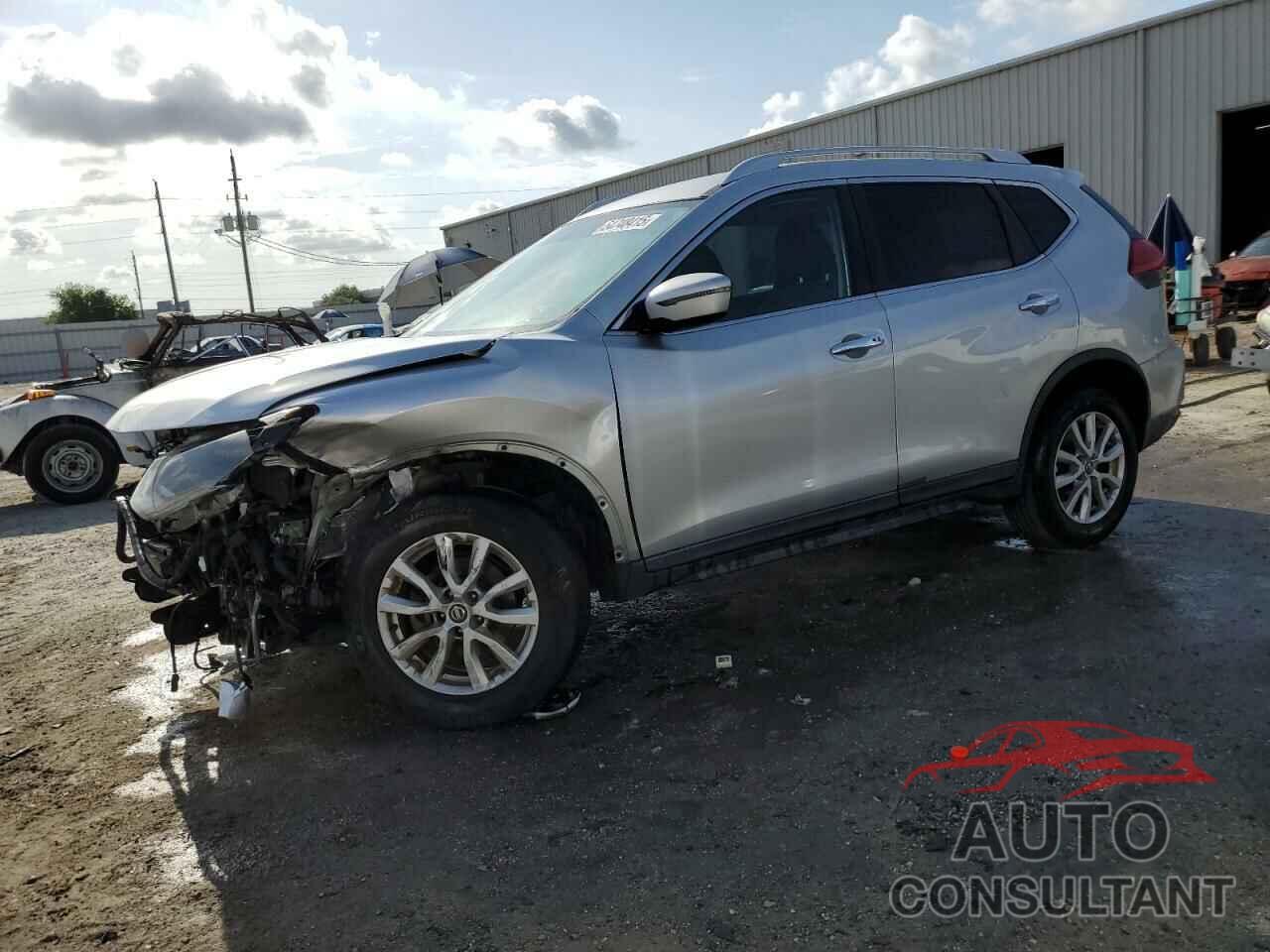NISSAN ROGUE 2017 - KNMAT2MT3HP551702