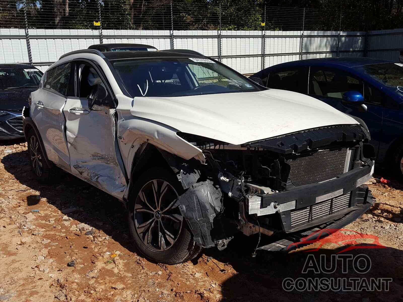 INFINITI QX30 2017 - SJKCH5CR8HA024577