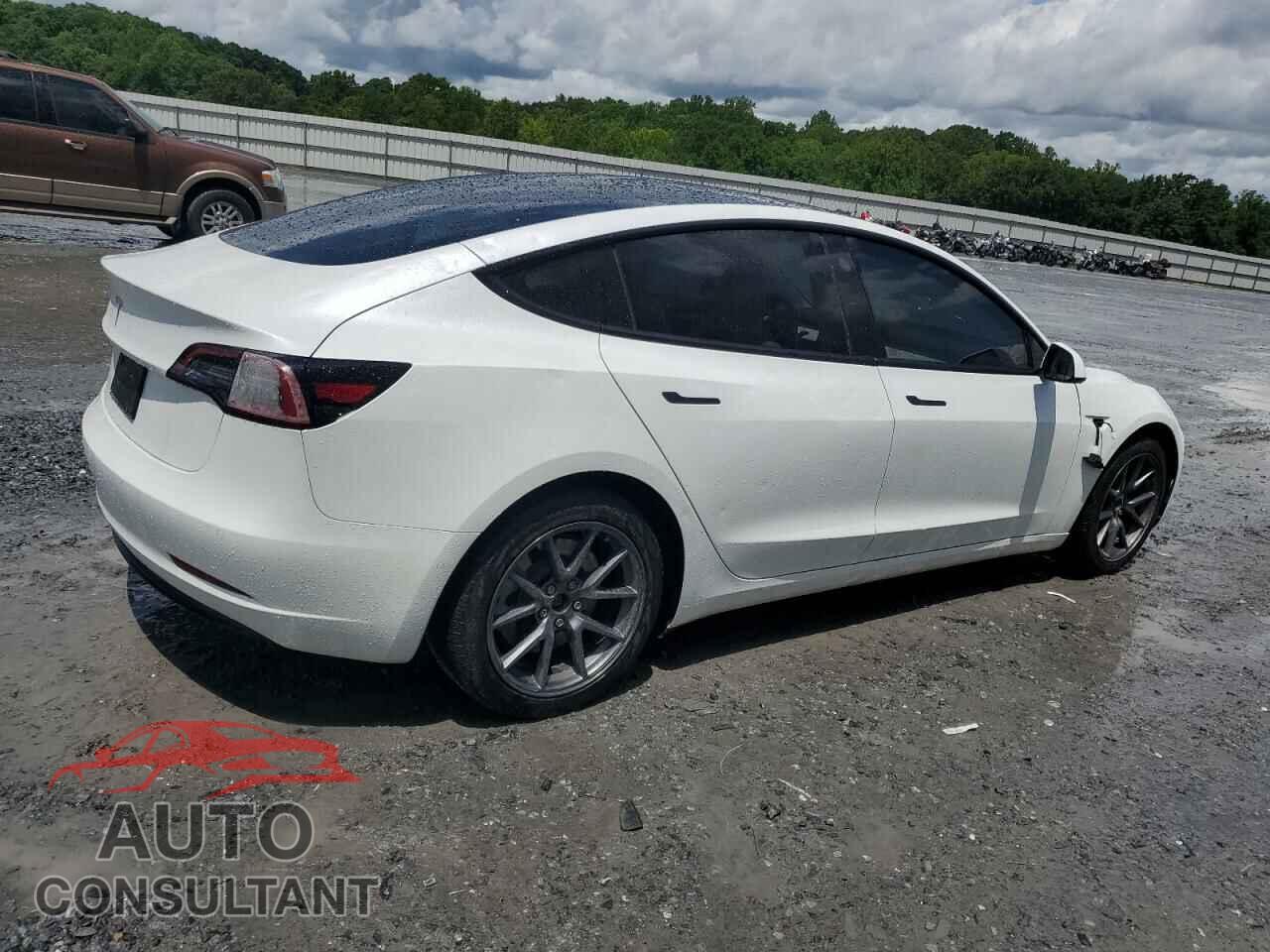 TESLA MODEL 3 2022 - 5YJ3E1EA8NF345145